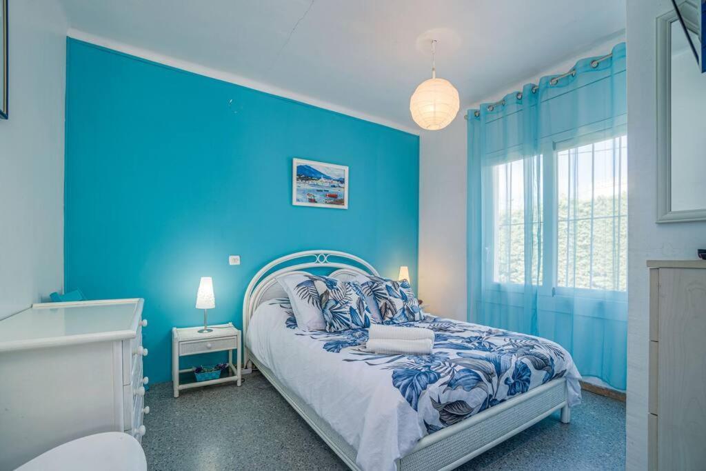 Villa Mb1-House With Big Garden ,Swimming-Pool, & Barbacue In Roses Esterno foto
